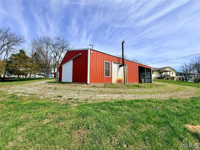61 Old School Road, Perryville, MO 63775