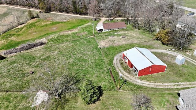 61 Old School Road, Perryville, MO 63775