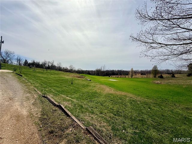 61 Old School Road, Perryville, MO 63775