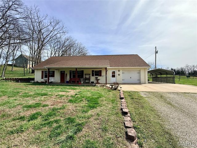 61 Old School Road, Perryville, MO 63775