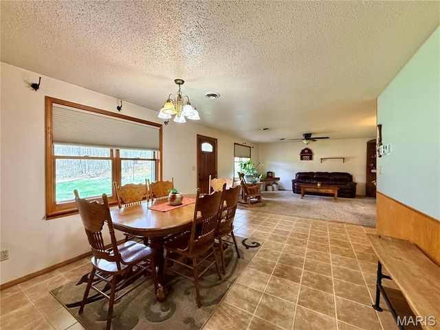 61 Old School Road, Perryville, MO 63775