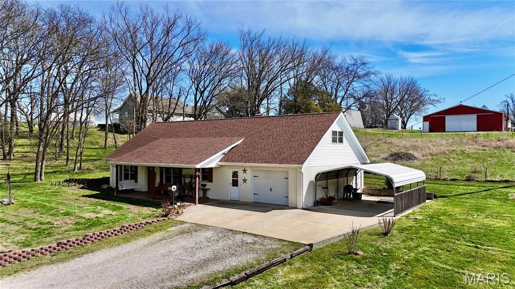 61 Old School Road, Perryville, MO 63775