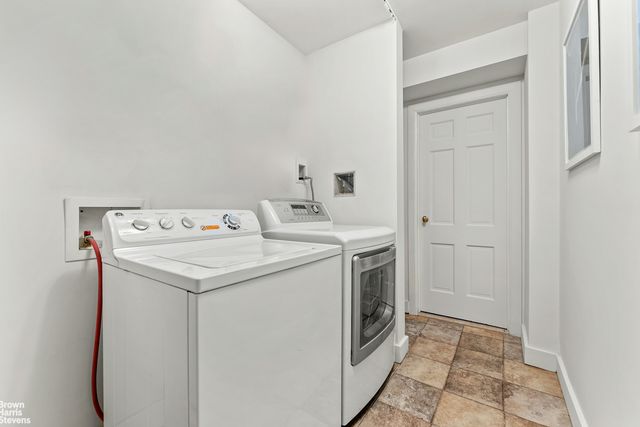 131 E 38TH Street, New York City, NY 10016