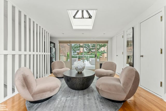 131 E 38TH Street, New York City, NY 10016