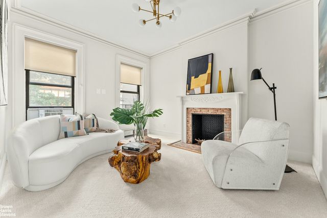 131 E 38TH Street, New York City, NY 10016