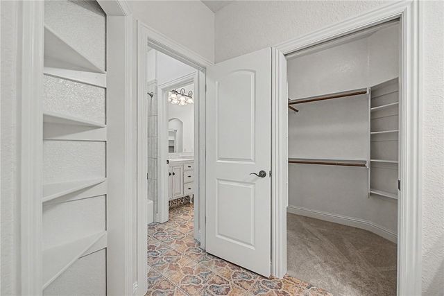6847 Western Trails Drive, Springdale, AR 72762