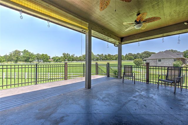 6847 Western Trails Drive, Springdale, AR 72762