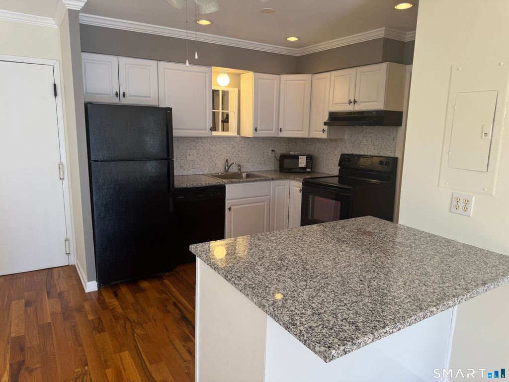 155 Short Beach Road 105, Stratford, CT 06615