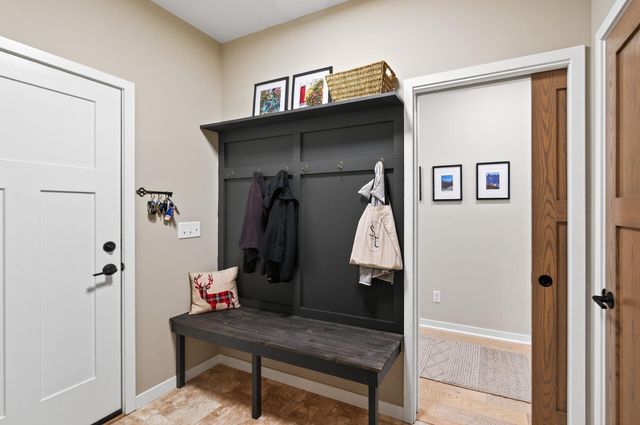 19320 Meadowridge Trail N, Marine On Saint Croix, MN 55047