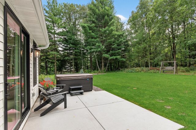 19320 Meadowridge Trail N, Marine On Saint Croix, MN 55047