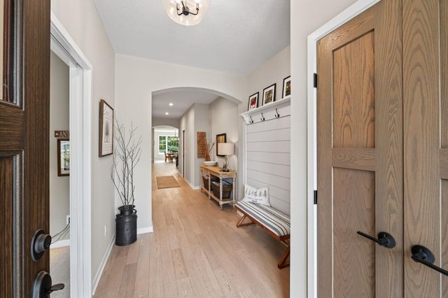 19320 Meadowridge Trail N, Marine On Saint Croix, MN 55047