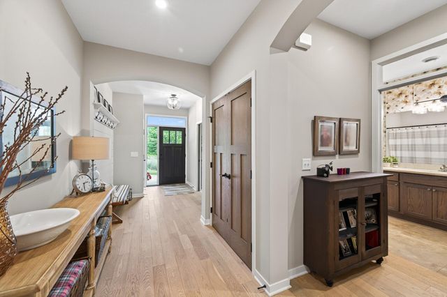 19320 Meadowridge Trail N, Marine On Saint Croix, MN 55047