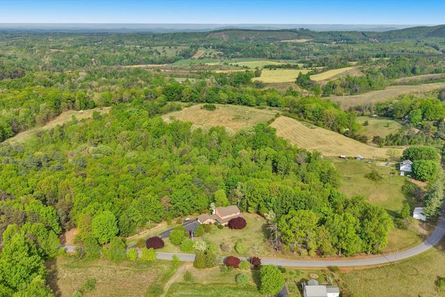 2479 OLD QUARRY RD, Bassett, VA 24055