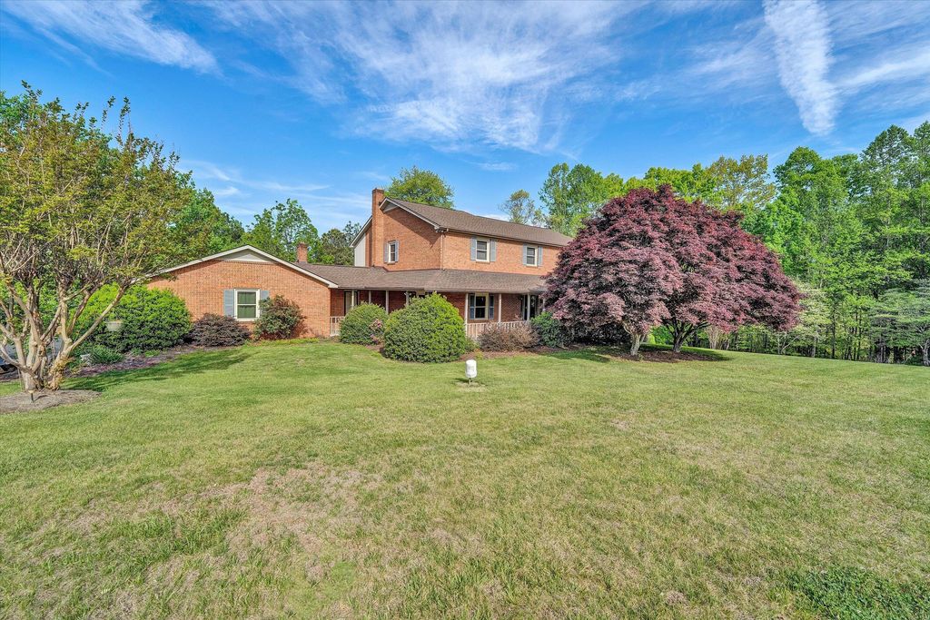 2479 OLD QUARRY RD, Bassett, VA 24055