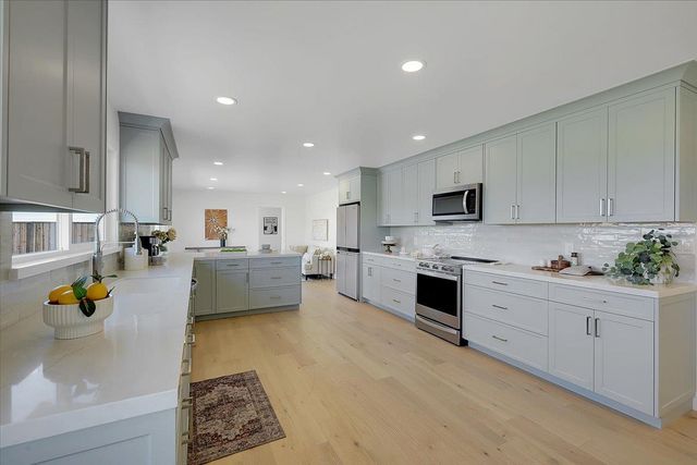 1181 Barry Rd, Yuba City, CA 95991