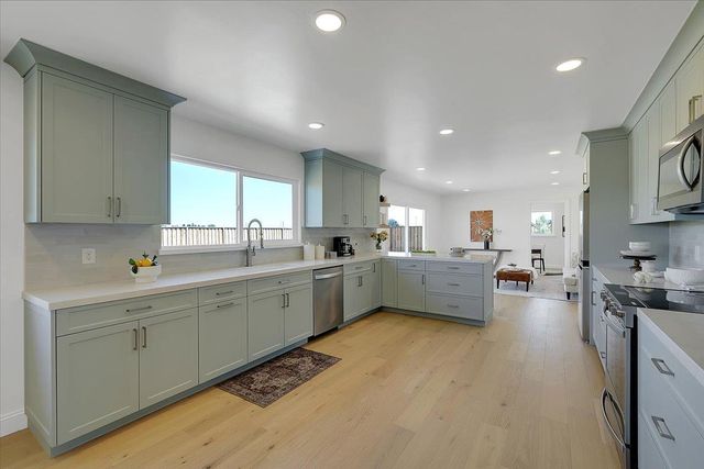 1181 Barry Rd, Yuba City, CA 95991