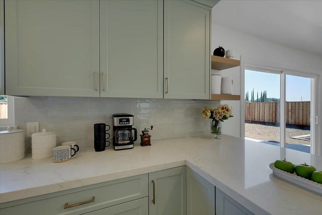 1181 Barry Rd, Yuba City, CA 95991