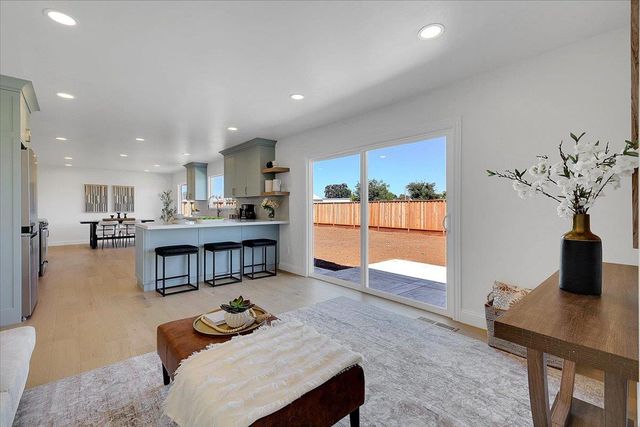 1181 Barry Rd, Yuba City, CA 95991