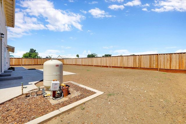 1181 Barry Rd, Yuba City, CA 95991