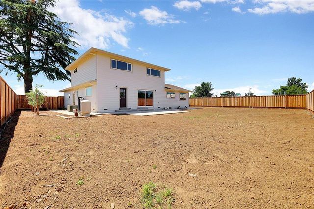 1181 Barry Rd, Yuba City, CA 95991