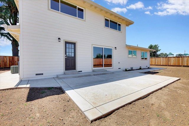 1181 Barry Rd, Yuba City, CA 95991