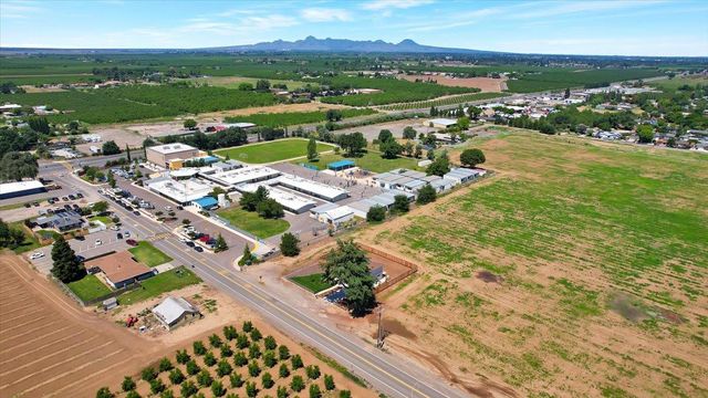 1181 Barry Rd, Yuba City, CA 95991