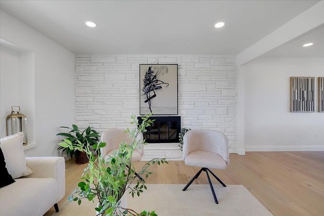 1181 Barry Rd, Yuba City, CA 95991