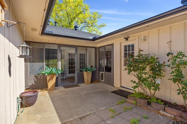 614 Carriage Drive, Tyler, TX 75703