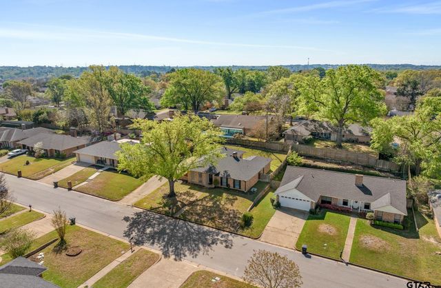 614 Carriage Drive, Tyler, TX 75703