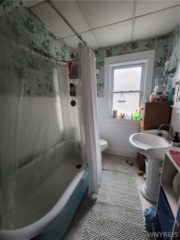 17 Lorraine Avenue, Buffalo, NY 14220