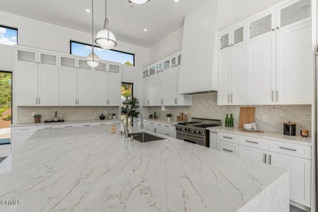 954 Colina Vista, Ventura, CA 93003