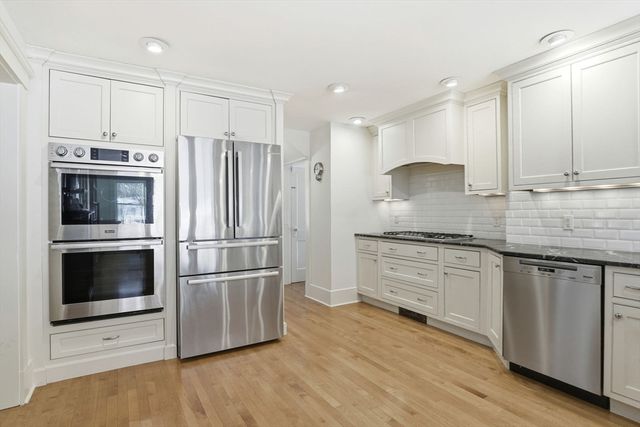 65 East St, Hingham, MA 02043