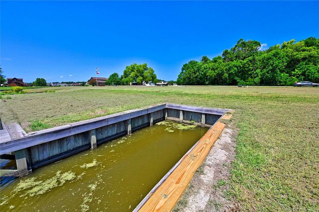 94 Wildwood Lake Drive, Huntsville, TX 77340