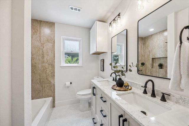 2706 Bernadette Lane, Houston, TX 77043