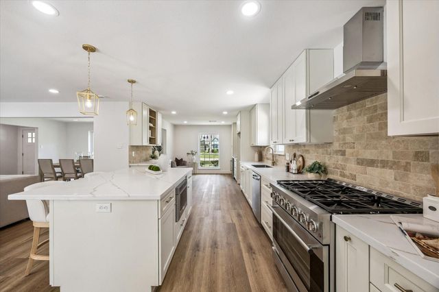 2706 Bernadette Lane, Houston, TX 77043