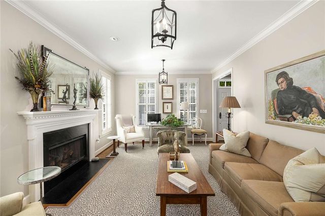 2128 Village NE Point, Brookhaven, GA 30319