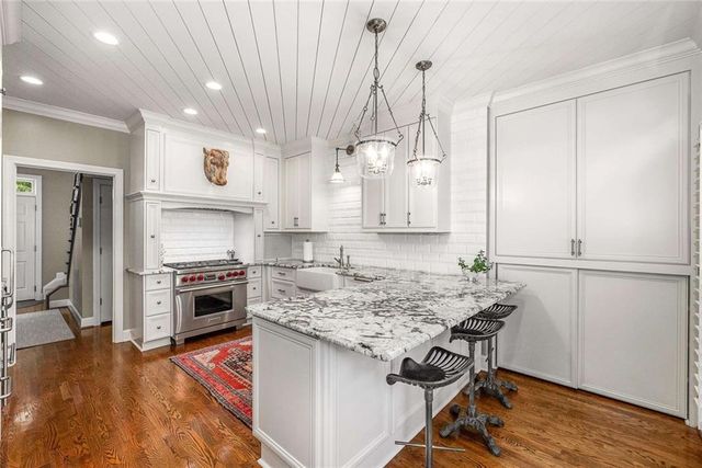 2128 Village NE Point, Brookhaven, GA 30319