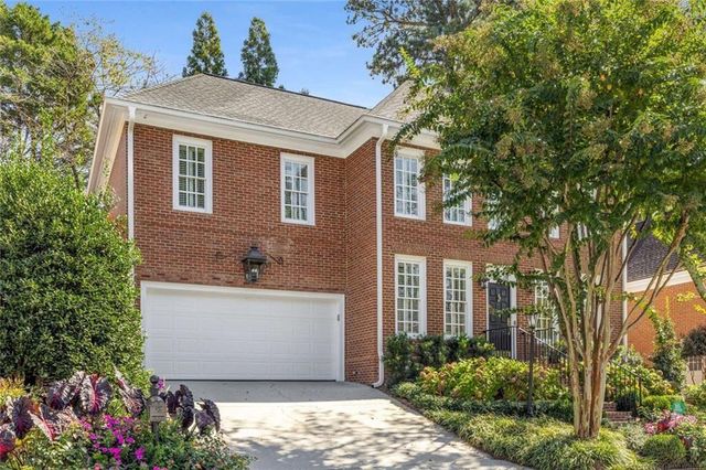 2128 Village NE Point, Brookhaven, GA 30319