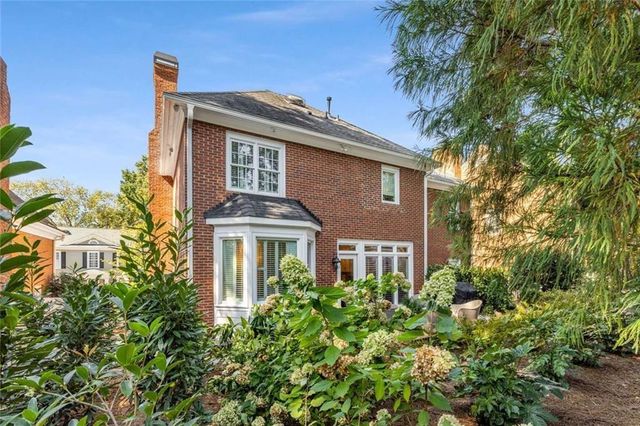 2128 Village NE Point, Brookhaven, GA 30319