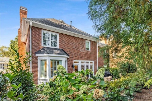 2128 Village NE Point, Brookhaven, GA 30319