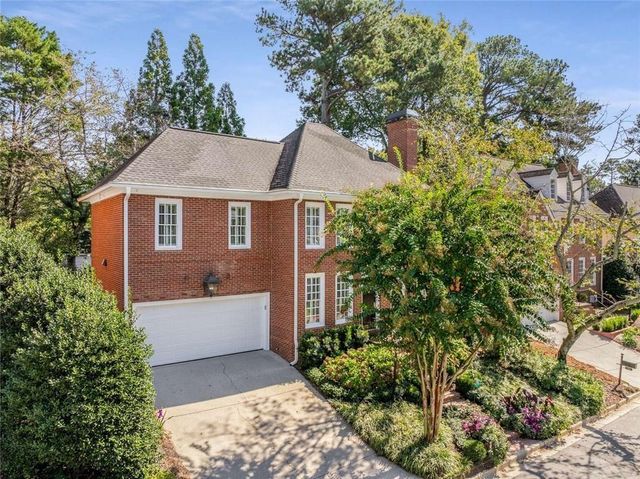 2128 Village NE Point, Brookhaven, GA 30319