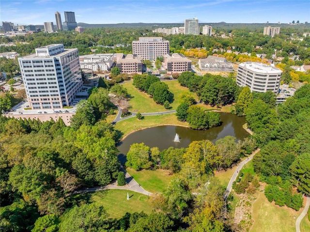 2128 Village NE Point, Brookhaven, GA 30319