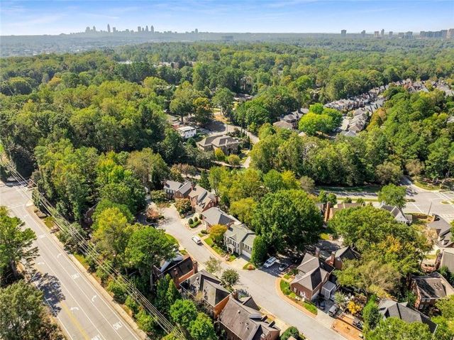 2128 Village NE Point, Brookhaven, GA 30319