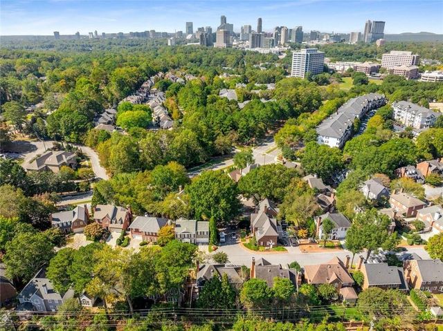 2128 Village NE Point, Brookhaven, GA 30319