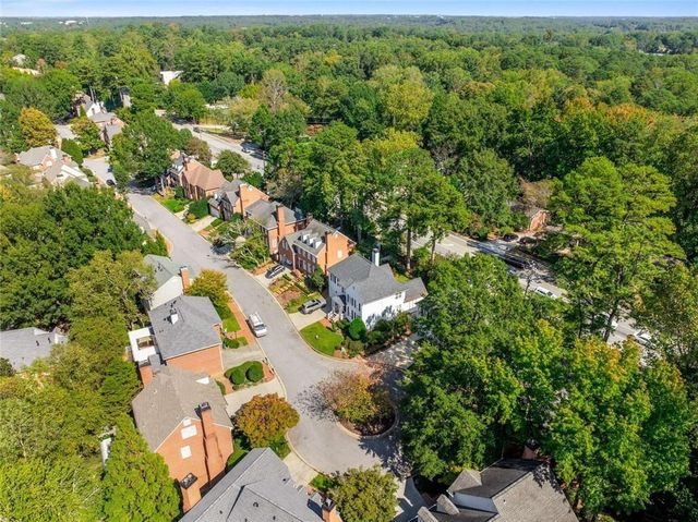 2128 Village NE Point, Brookhaven, GA 30319