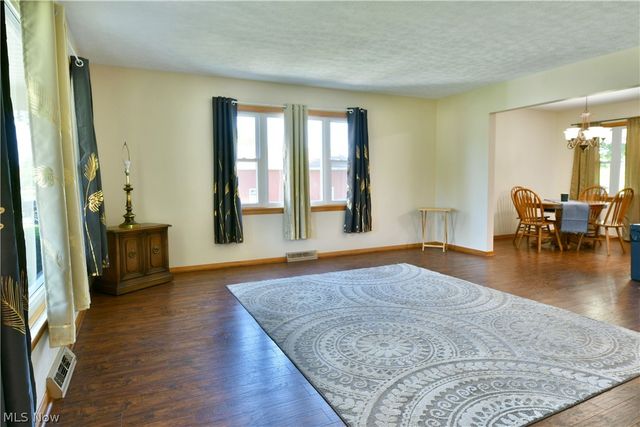 4988 State Route 46, Cortland, OH 44410