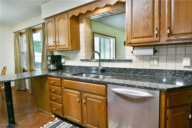 4988 State Route 46, Cortland, OH 44410