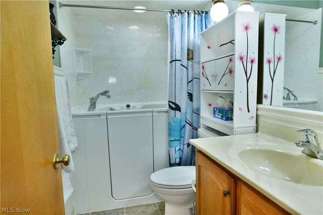4988 State Route 46, Cortland, OH 44410