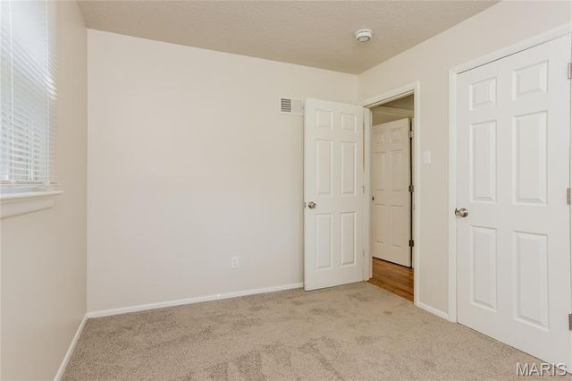 1455 Broadlawns Lane, St Louis, MO 63138