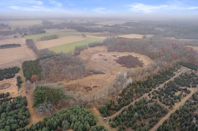 W2069 Elk Court, Montello, WI 53949